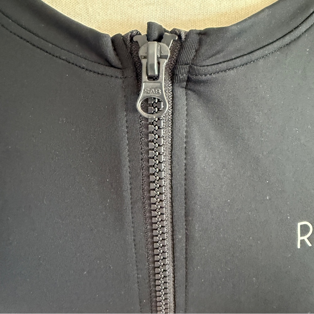 Roxy SPF 50 Rashguard for Women - black and   HIBISCUS WAVE Long Sleeve - XL - Picture 3 of 8